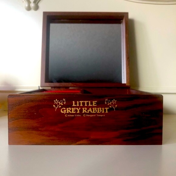 Vintage Sankyo Music Jewelry Box Little Grey Rabbit by Alison Uttley - Picture 2 of 9